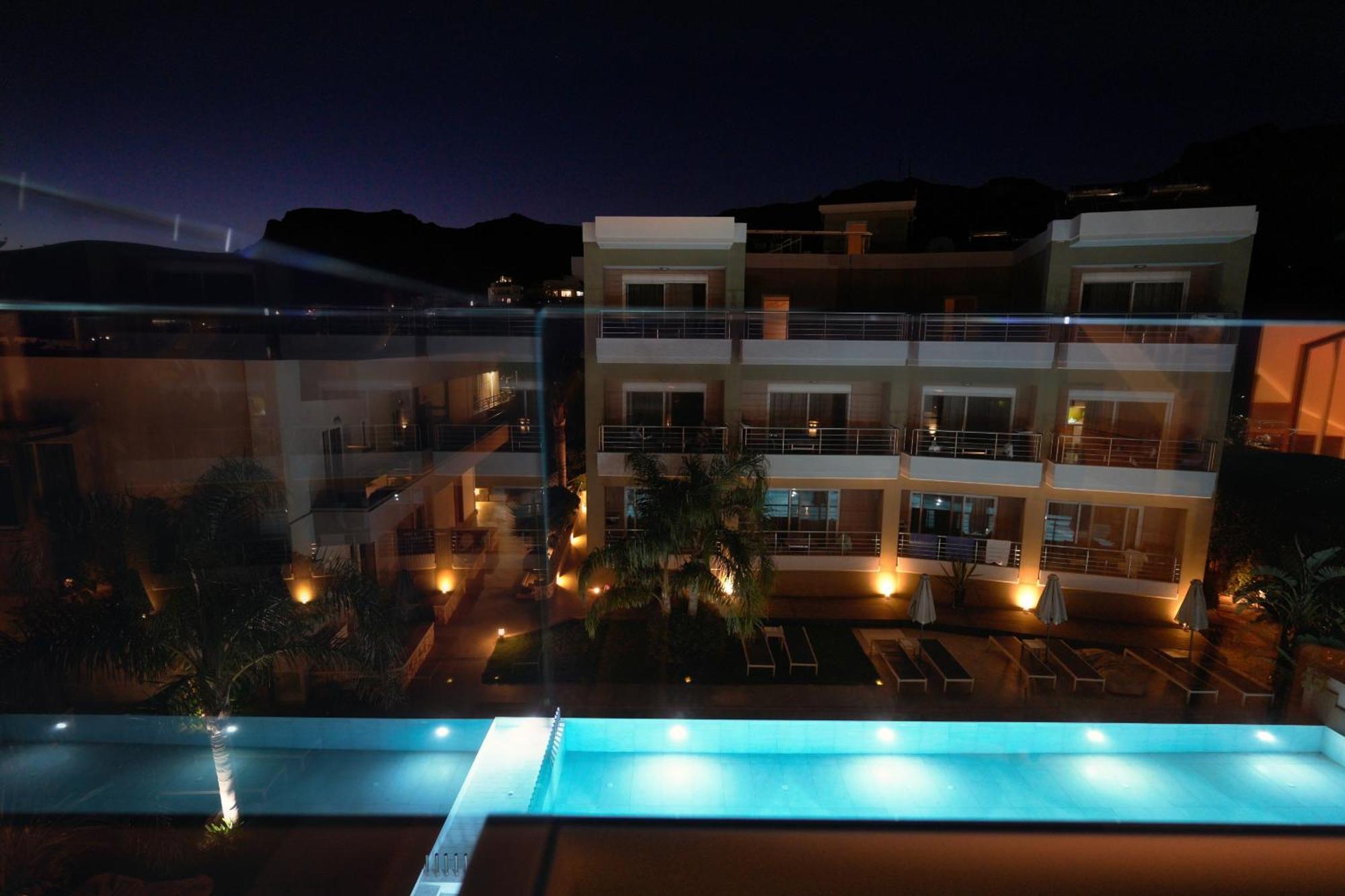 Relax Hotel Palaiochora Exterior foto